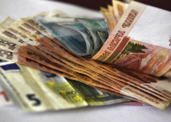 В России назвали патриотический метод уменьшить дефицит бюджета