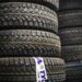 Автоэксперт порекомендовал самостоятельно переобувать машину ради экономии