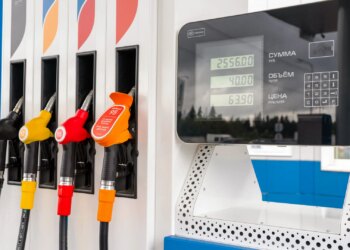 Индия и Китай снизили закупки российской нефти по просьбе США