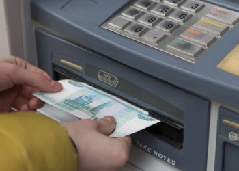 Россиянам рассказали о новых лимитах на снятие наличных