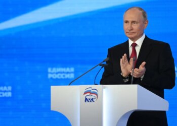 Путин случайно назвал себя директором ЦРУ на Валдае и тут же пошутил