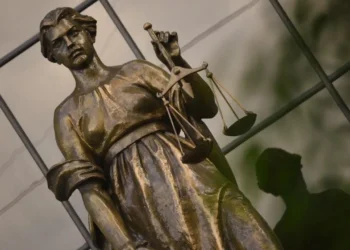 Жителя Севастополя отправили в колонию за призывы к убийству руководства РФ и правоохранителей